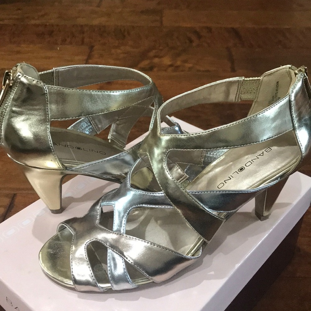 Bandolino Metallic Sandals